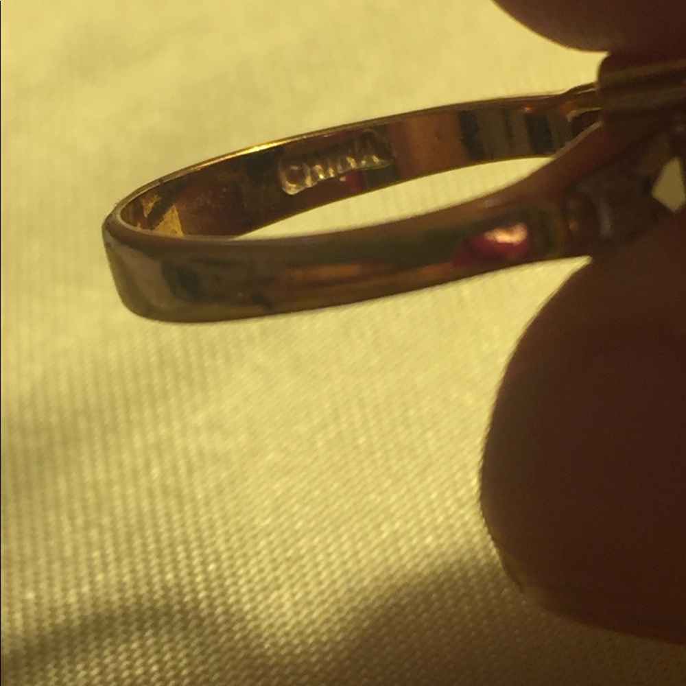 Gemstone ring - Picture 7 of 8